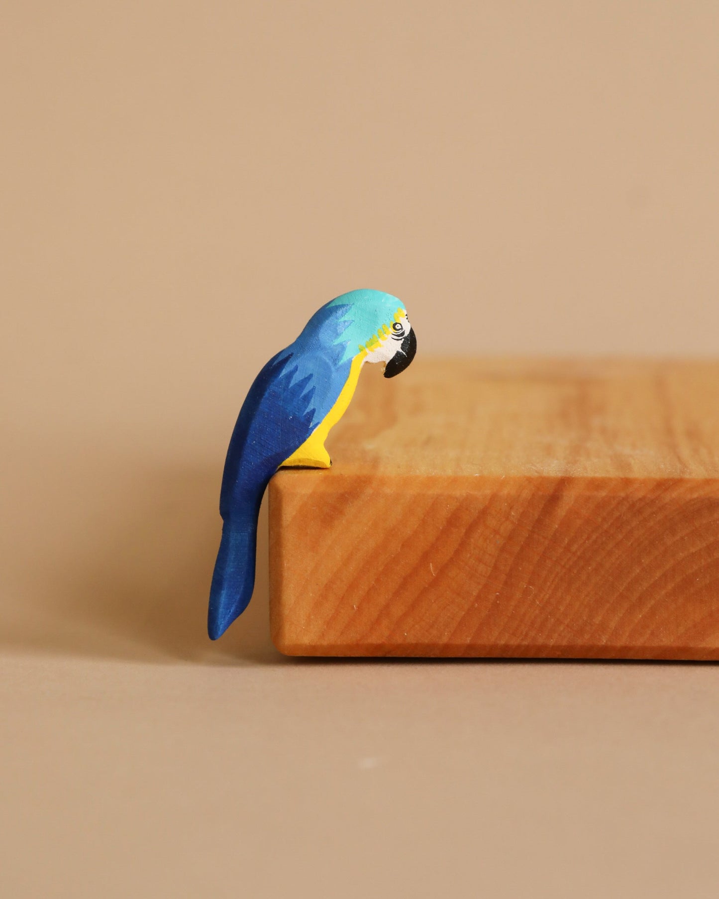 Bumbu Wooden Blue Macaw Parrot
